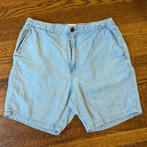 Flint and Tinder shorts, size Medium